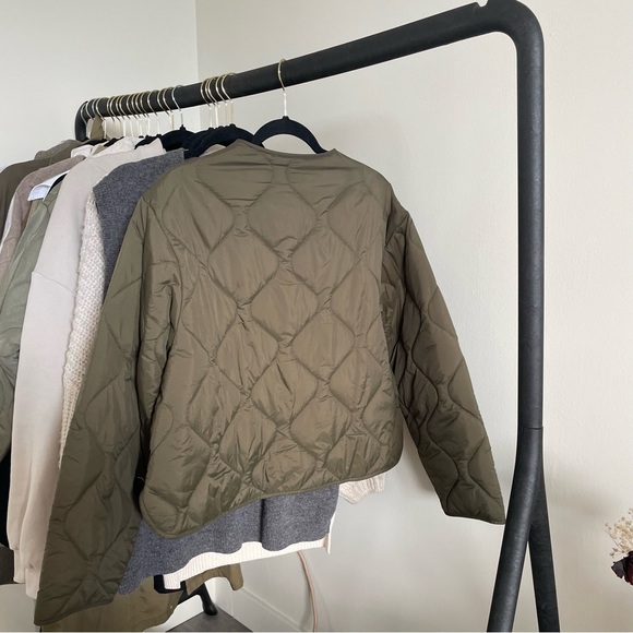 Green Quilted Puffer Jacket - Picture 4 of 4